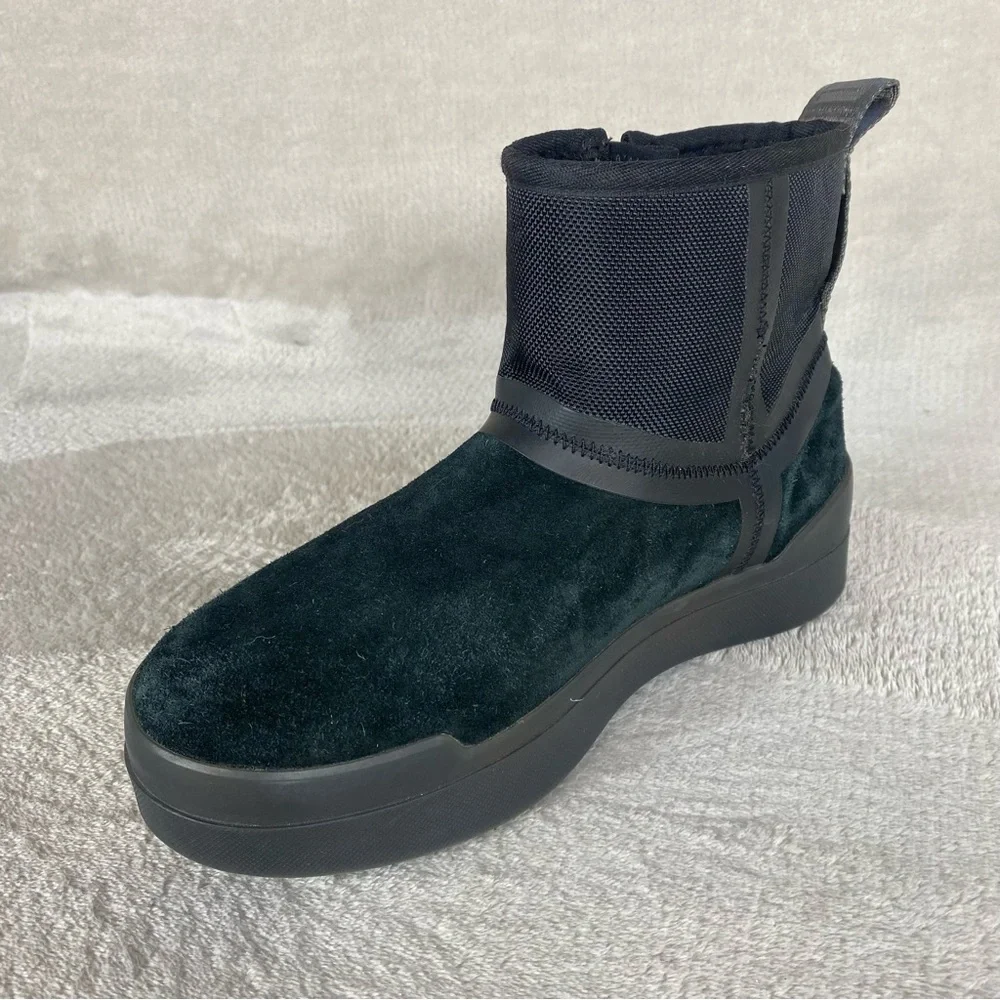 UGG Classic Tech Mini Women's Weather Boots‎ Size 8 Black Suede Waterproof